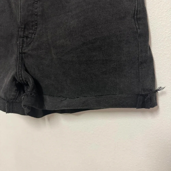 NWT Madewell High-Rise Denim Shorts - Cut-Off Black Denim Jean Shorts - Picture 8 of 8